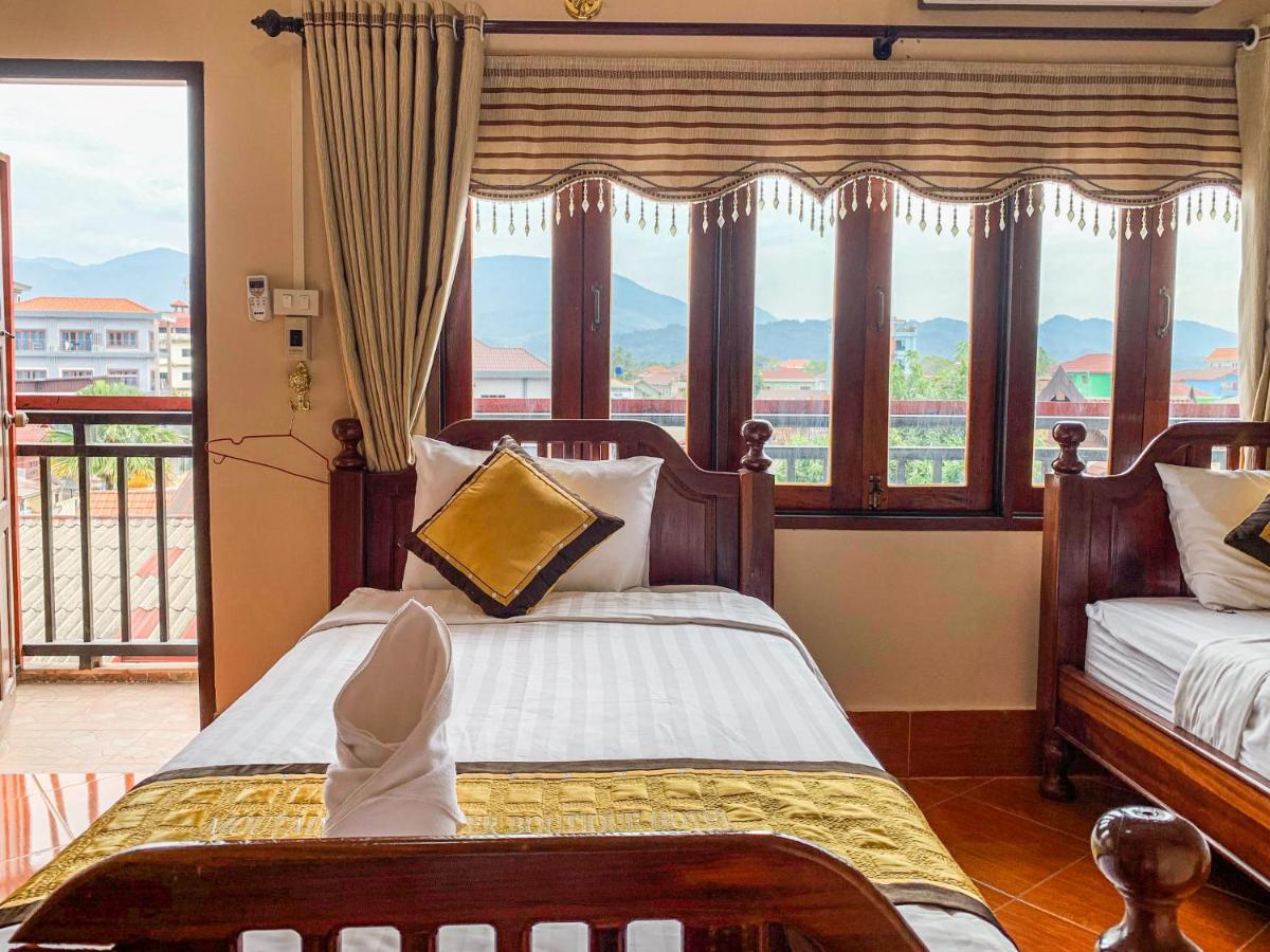 ואנג ויינג Bountang Mountain View Riverside Hotel מראה חיצוני תמונה
